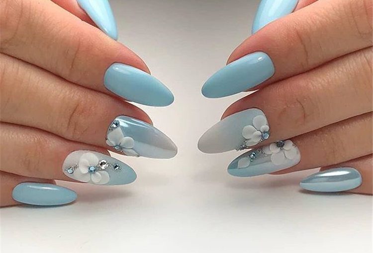 کاشت ناخن برجسته طرح گل